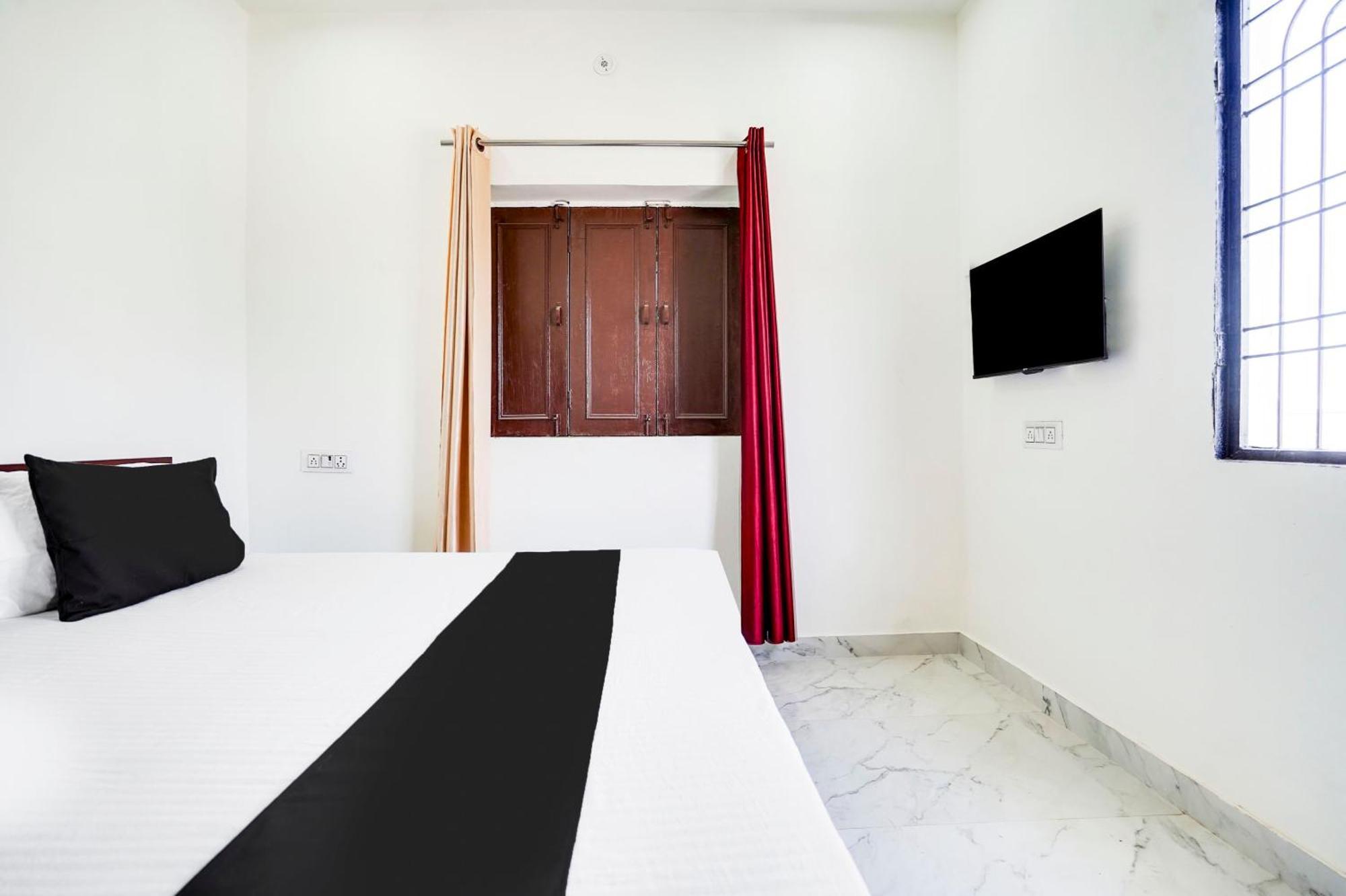 Hotel O The Moon Bareilly Dış mekan fotoğraf