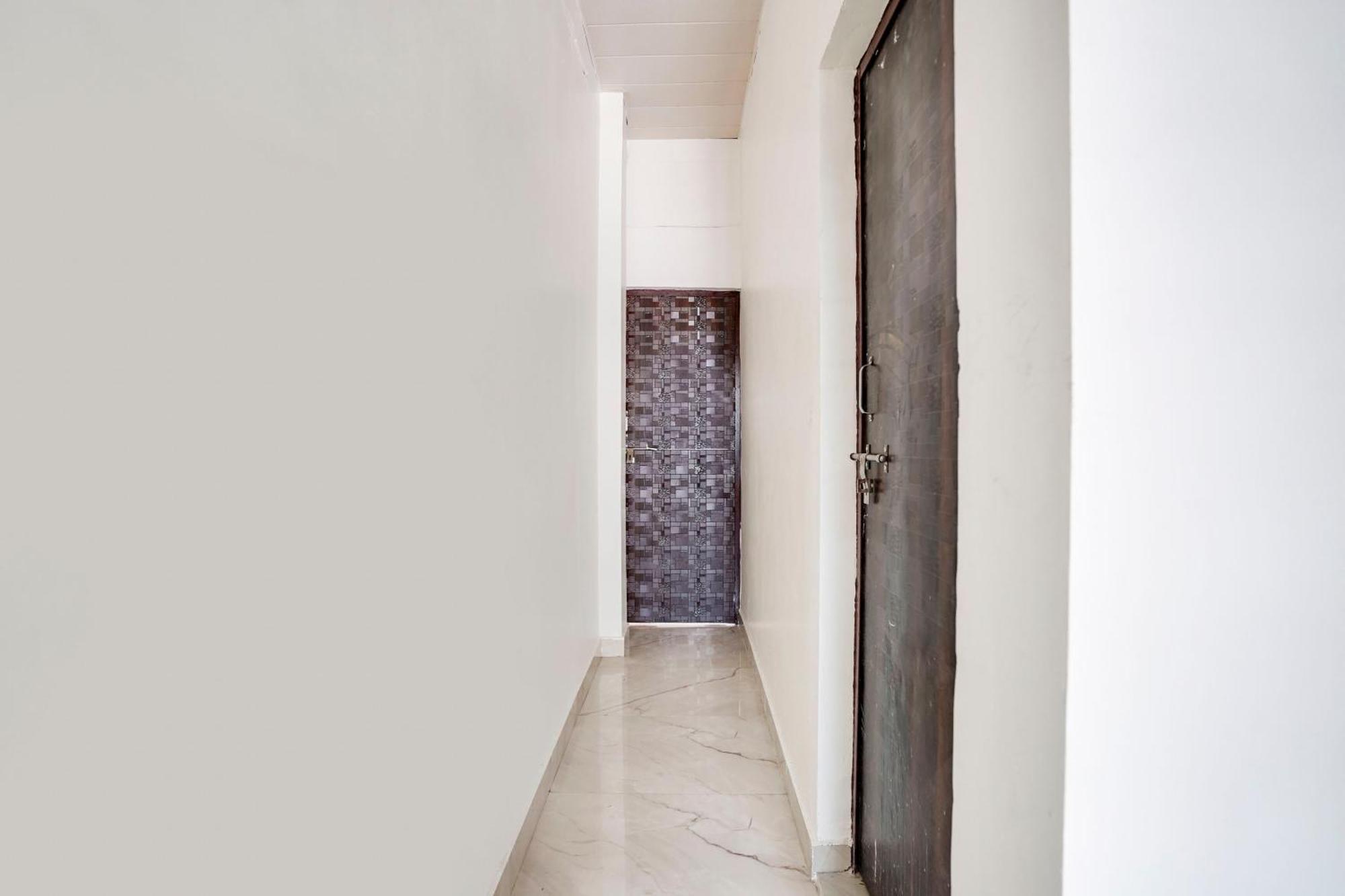 Hotel O The Moon Bareilly Dış mekan fotoğraf
