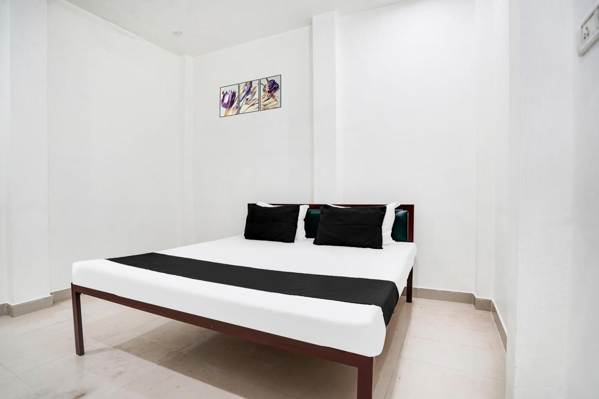 Hotel O The Moon Bareilly Dış mekan fotoğraf