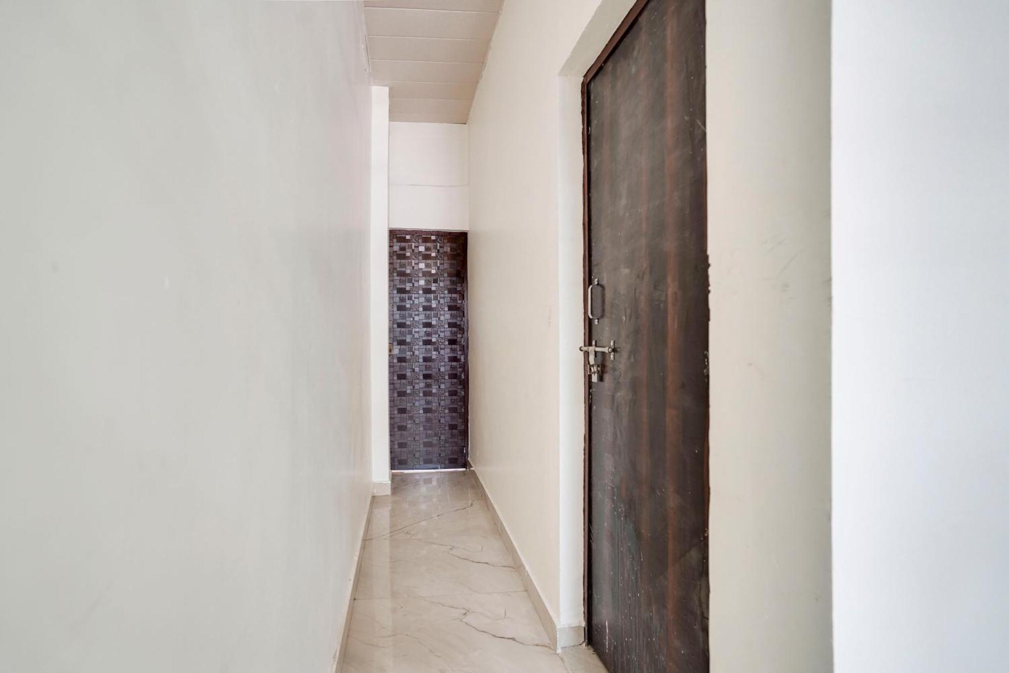 Hotel O The Moon Bareilly Dış mekan fotoğraf