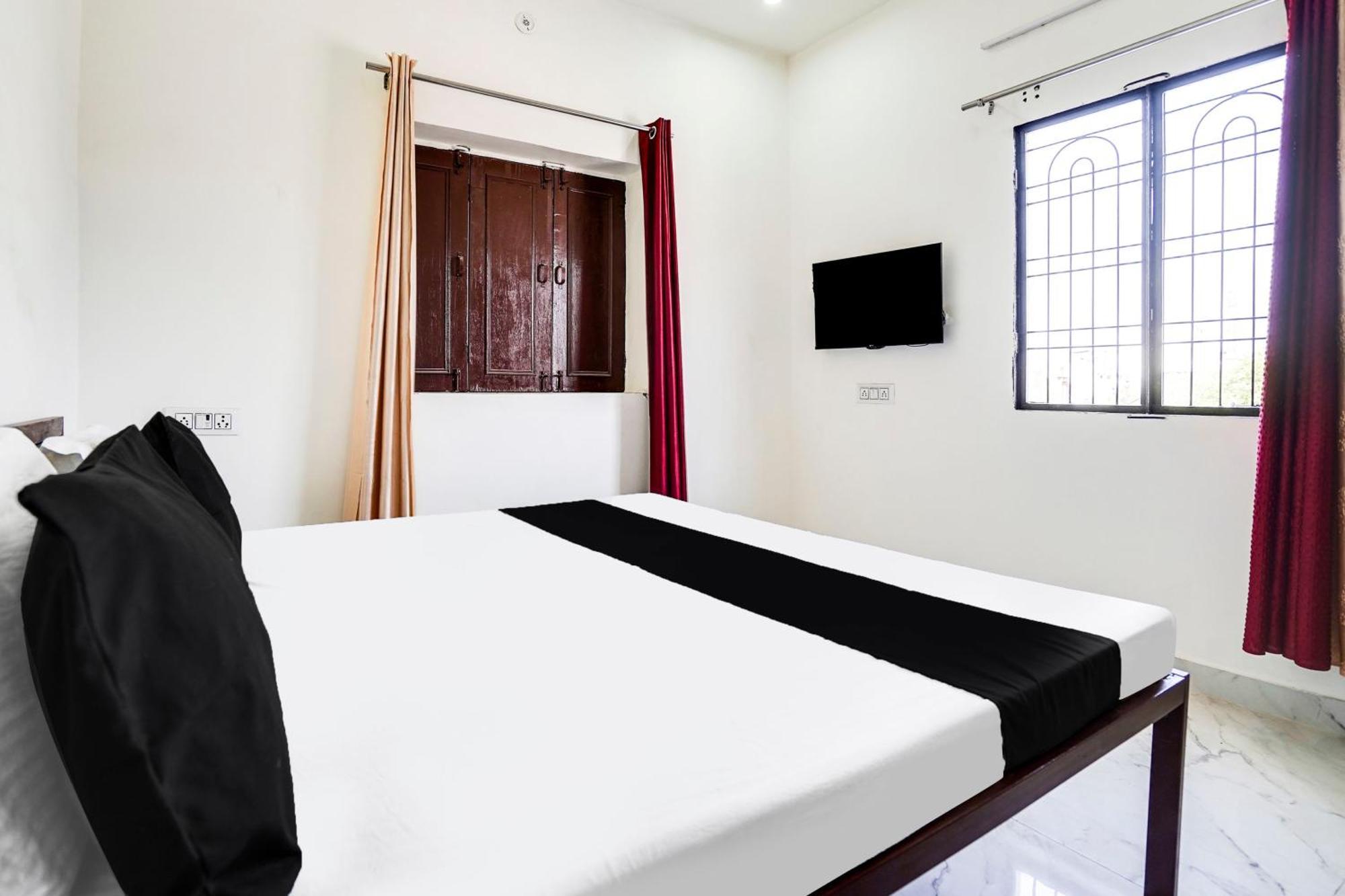 Hotel O The Moon Bareilly Dış mekan fotoğraf