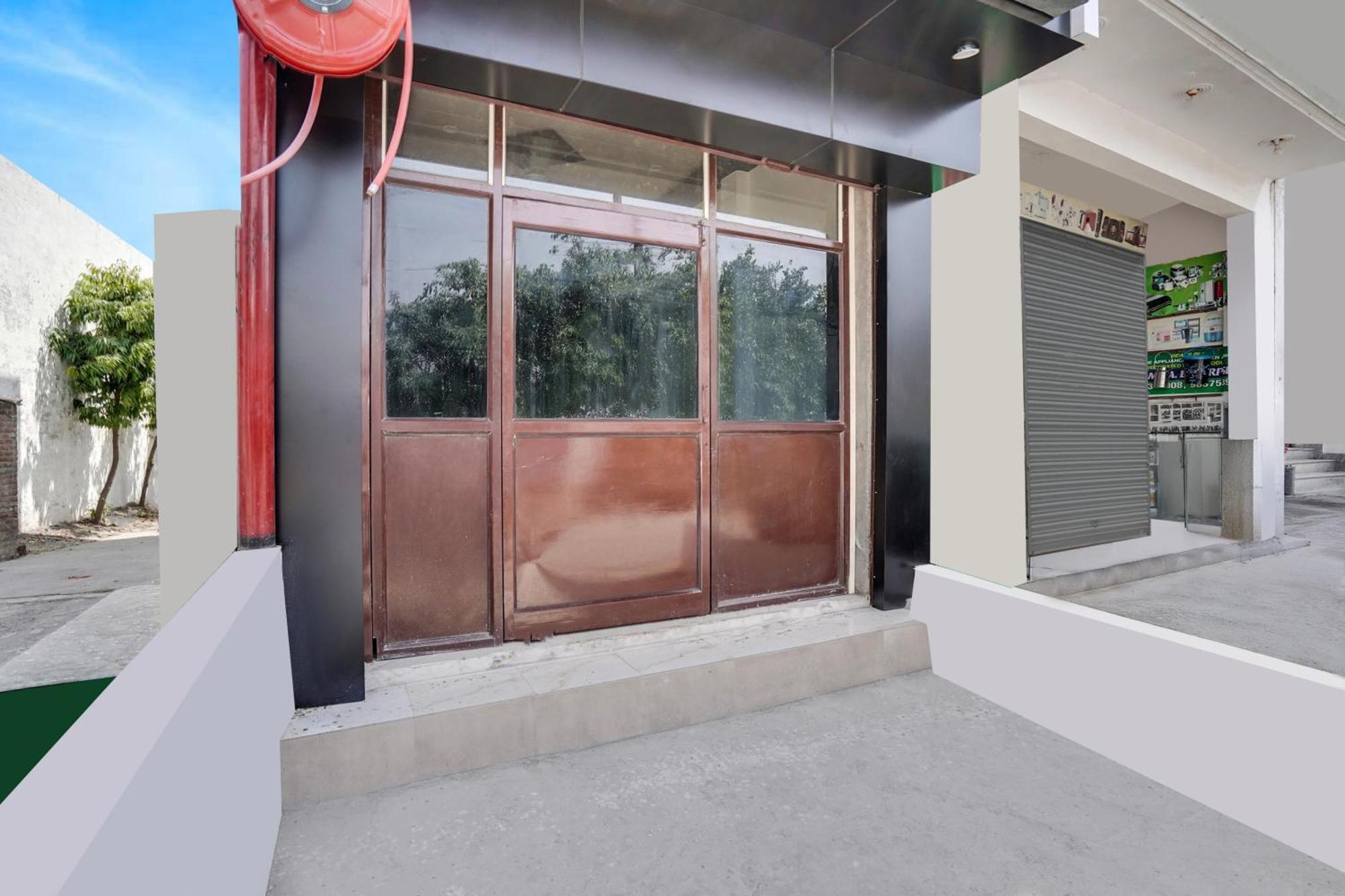 Hotel O The Moon Bareilly Dış mekan fotoğraf