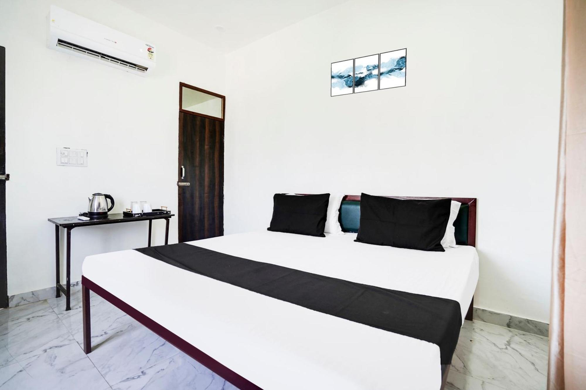 Hotel O The Moon Bareilly Dış mekan fotoğraf