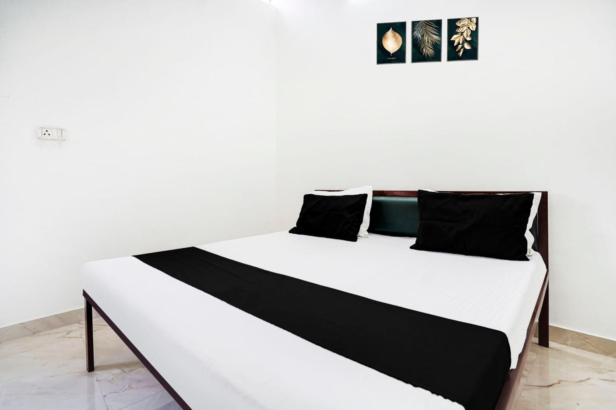 Hotel O The Moon Bareilly Dış mekan fotoğraf