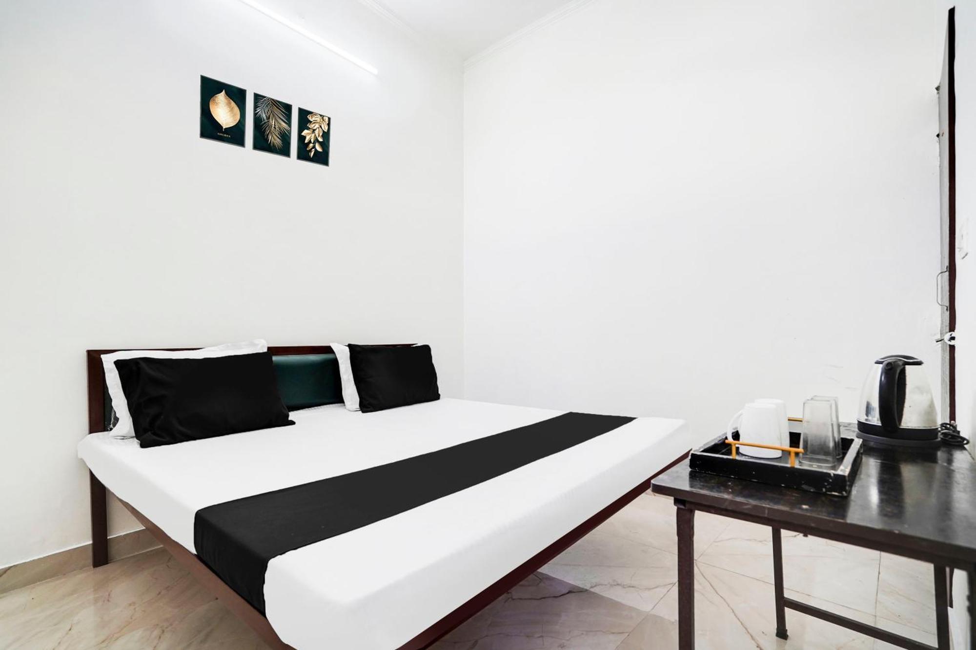 Hotel O The Moon Bareilly Dış mekan fotoğraf