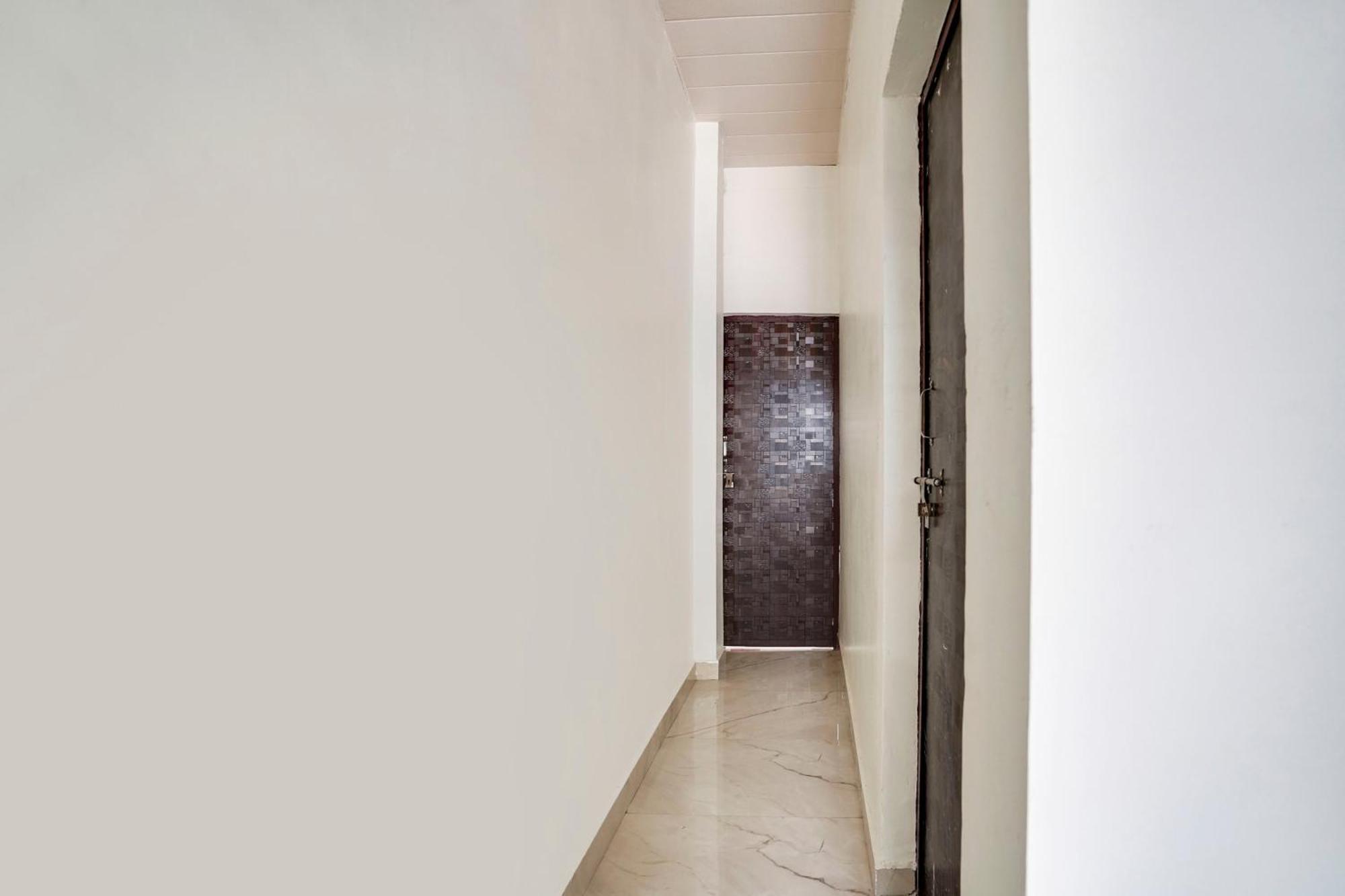 Hotel O The Moon Bareilly Dış mekan fotoğraf